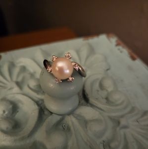 Women's Vintage Cultured Pearl And Diamond Ring.